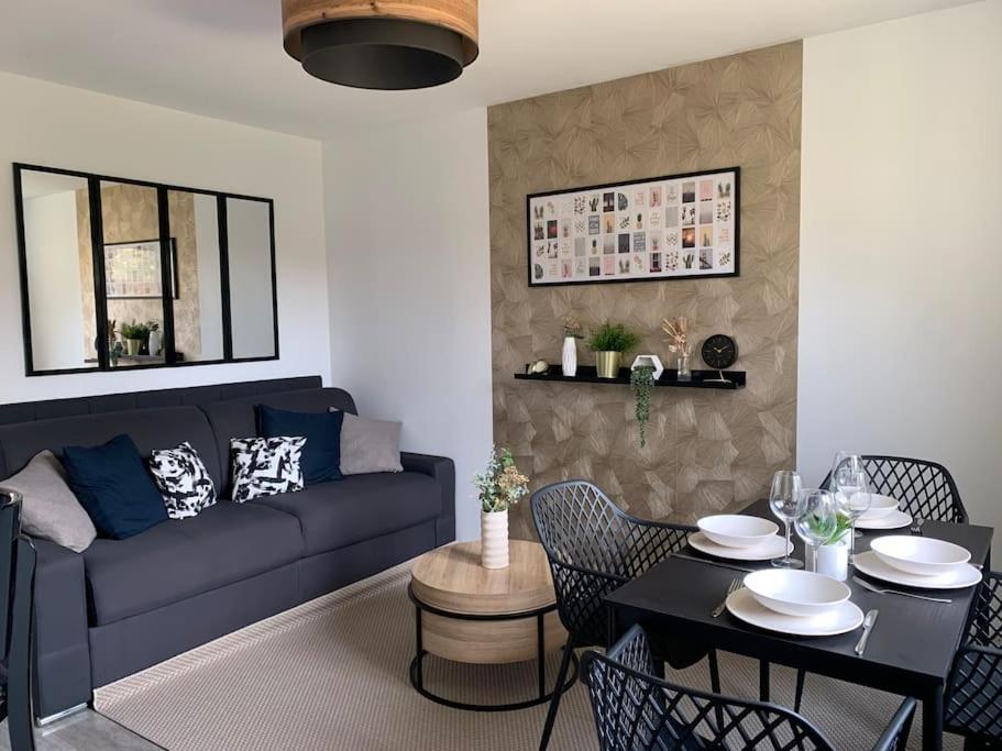 Appartement Proche Asterix, Stade De France, Chantilly, Roissy, Piscine Saisonniere 拉沙佩勒 外观 照片